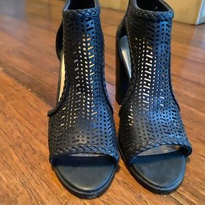 Black SODA heels size 10